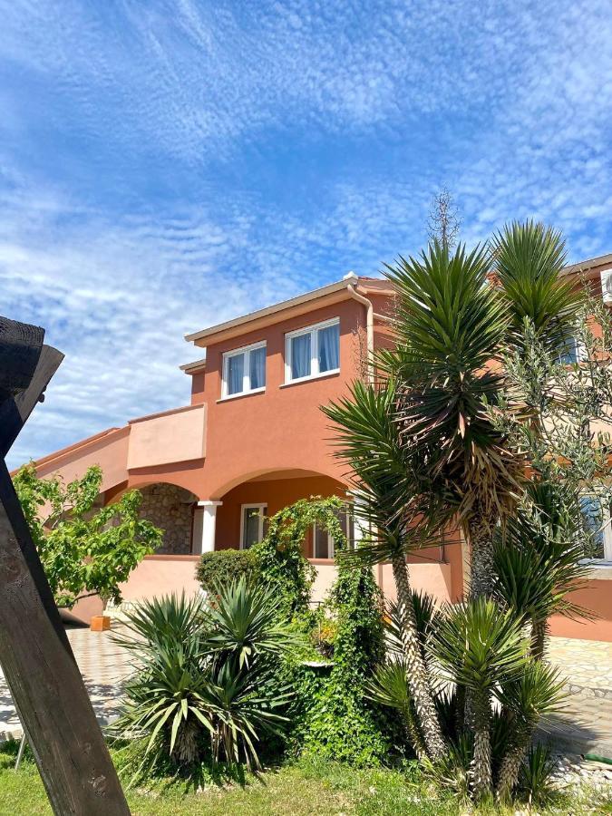 Apartmani Goga Biograd Na Moru Esterno foto