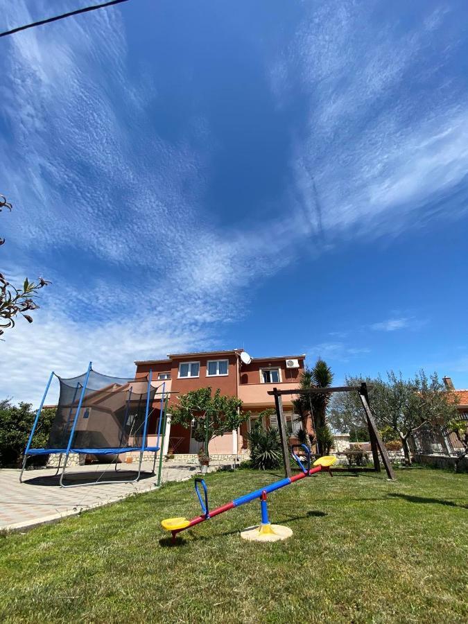 Apartmani Goga Biograd Na Moru Esterno foto