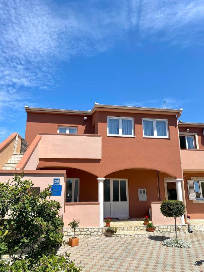 Apartmani Goga Biograd Na Moru Esterno foto