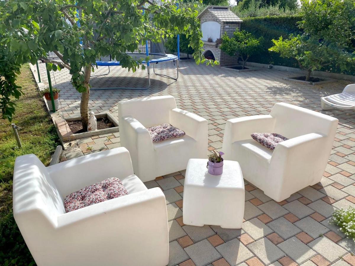 Apartmani Goga Biograd Na Moru Esterno foto