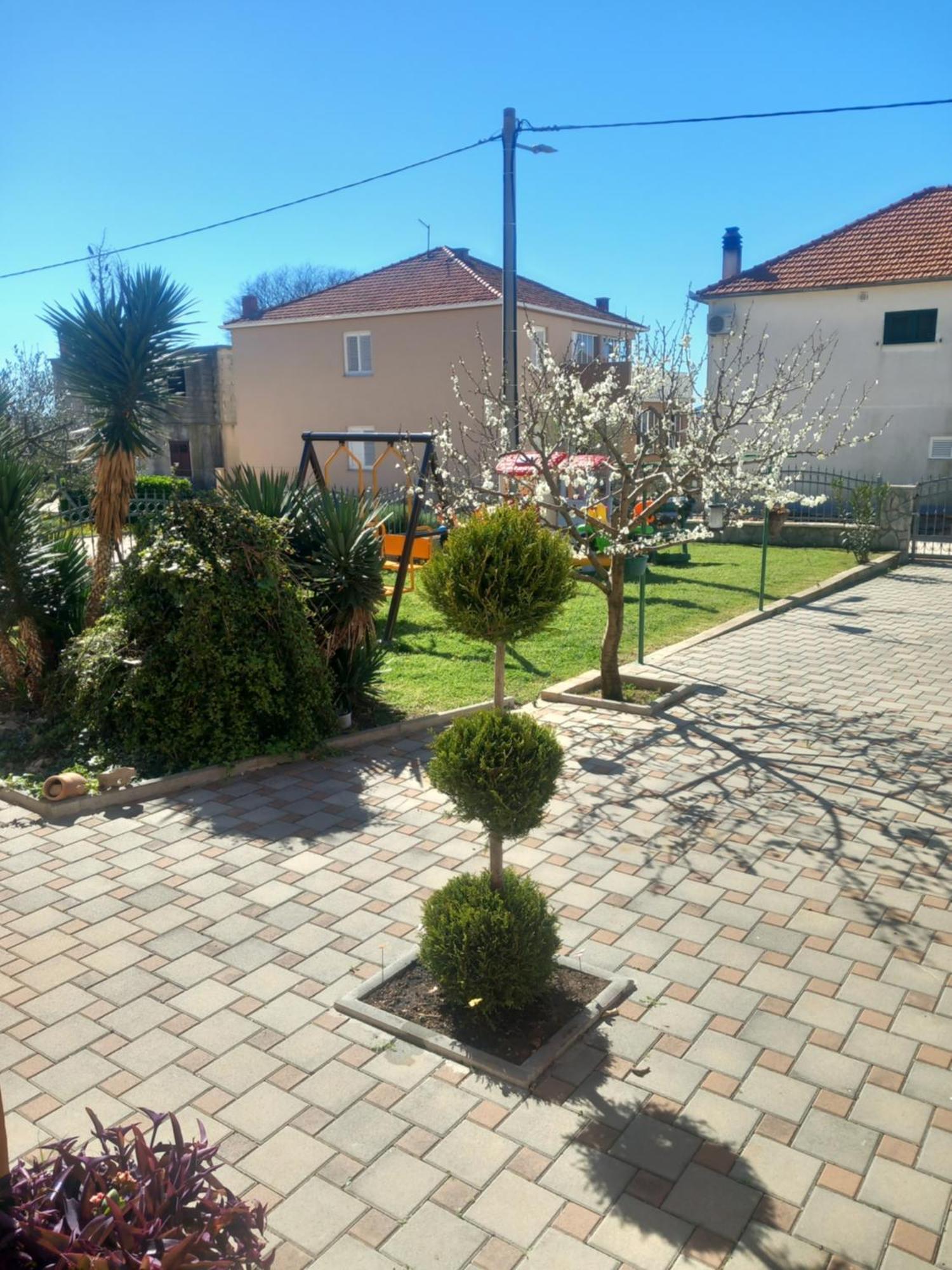 Apartmani Goga Biograd Na Moru Esterno foto