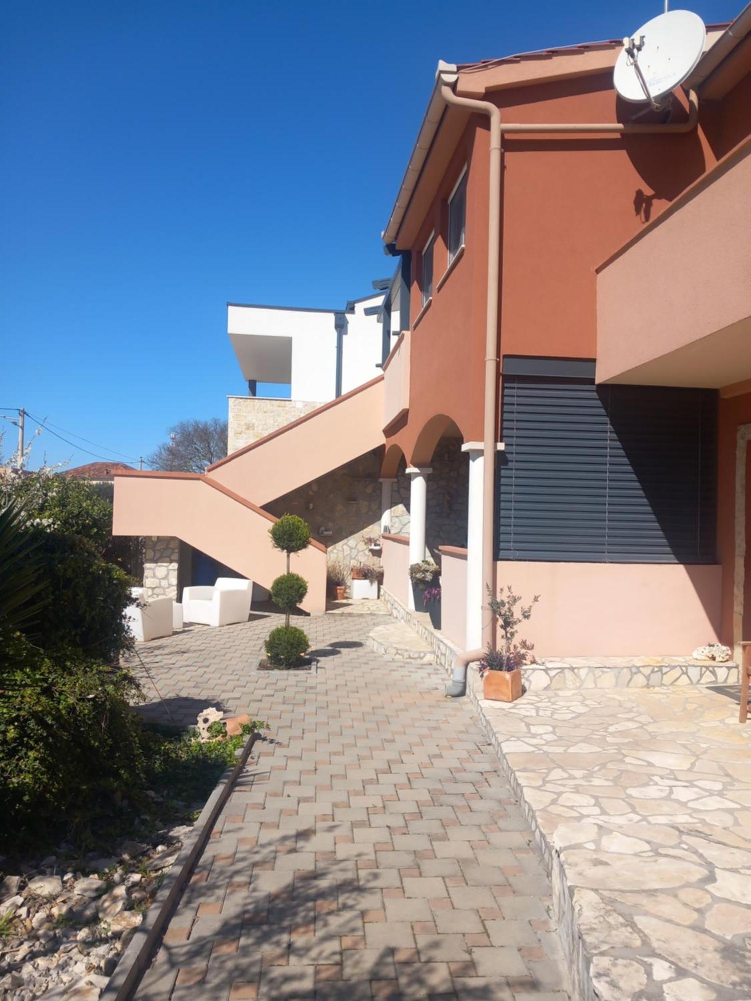 Apartmani Goga Biograd Na Moru Esterno foto