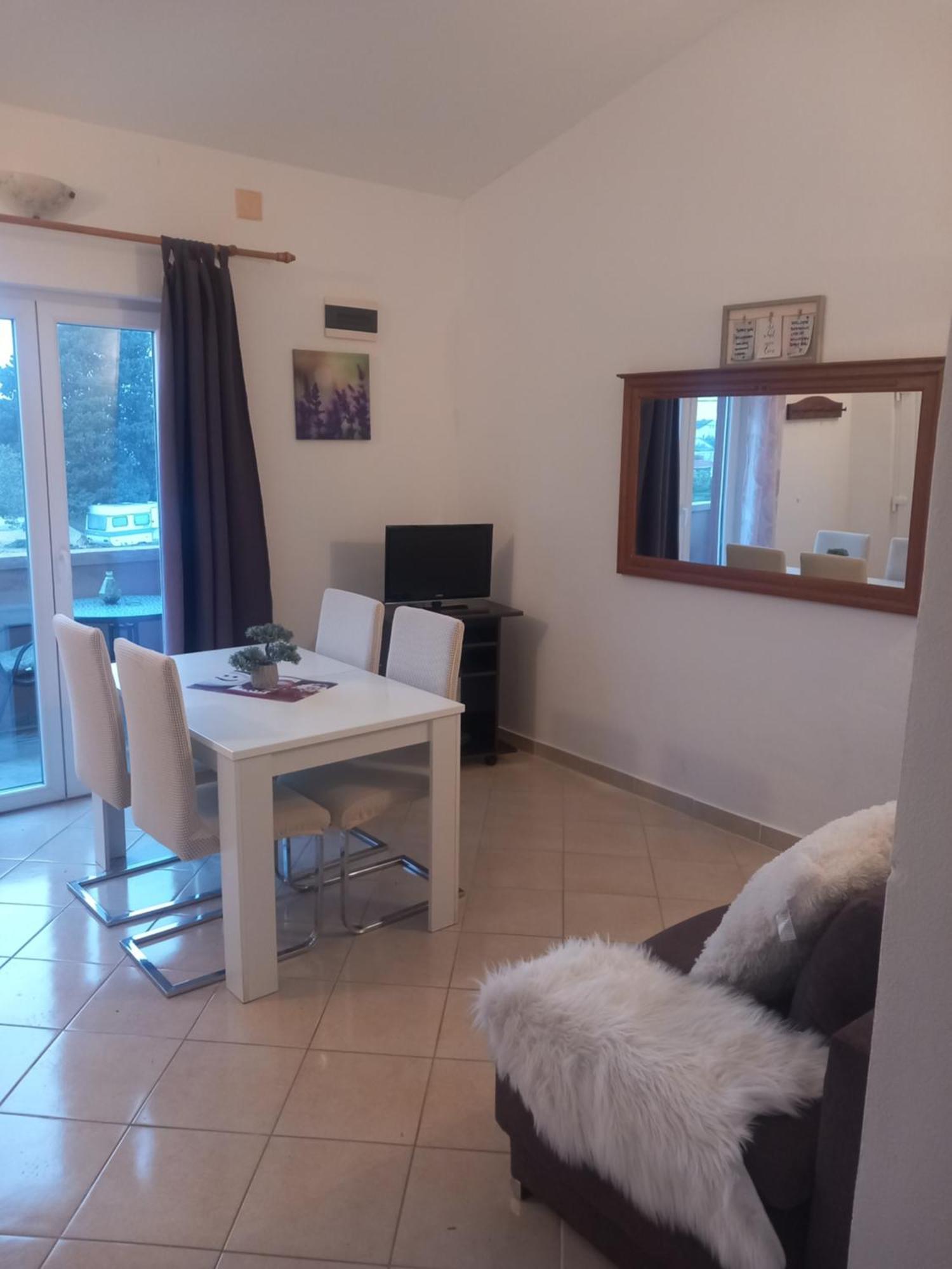 Apartmani Goga Biograd Na Moru Esterno foto