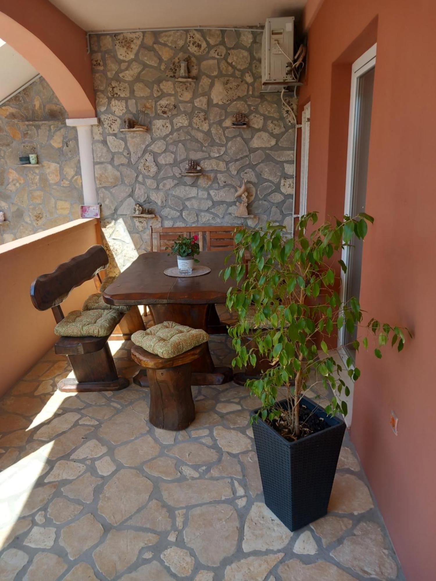 Apartmani Goga Biograd Na Moru Esterno foto